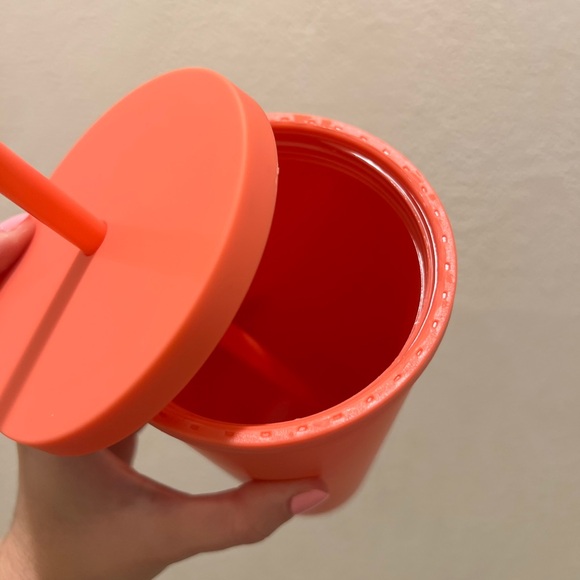 Brand New Unused Insulated Peach Tumbler Cup with Straw 22 oz Iced Coffee Cup - Picture 4 of 5